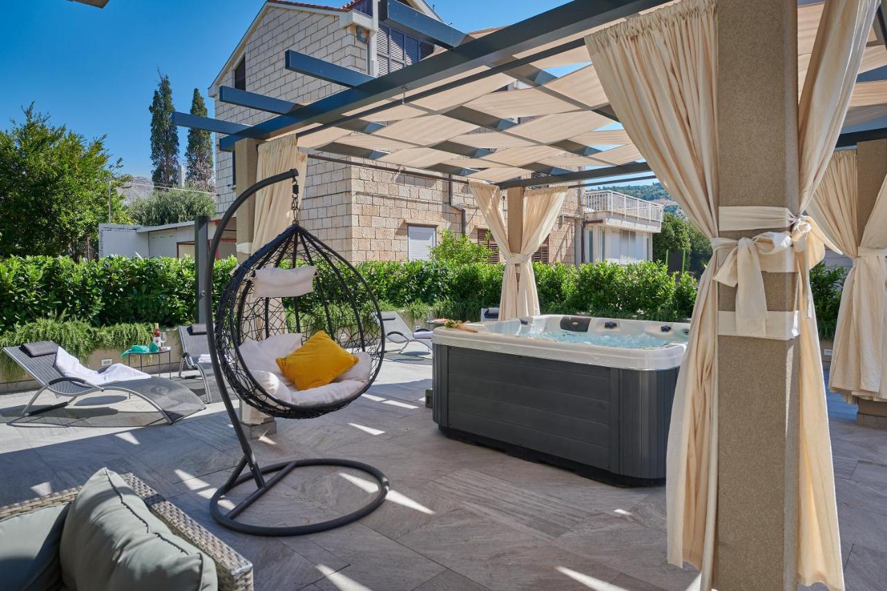 Family Apartment Dubrovnik - Private Jacuzzi Terrace, Private Parking Eksteriør bilde