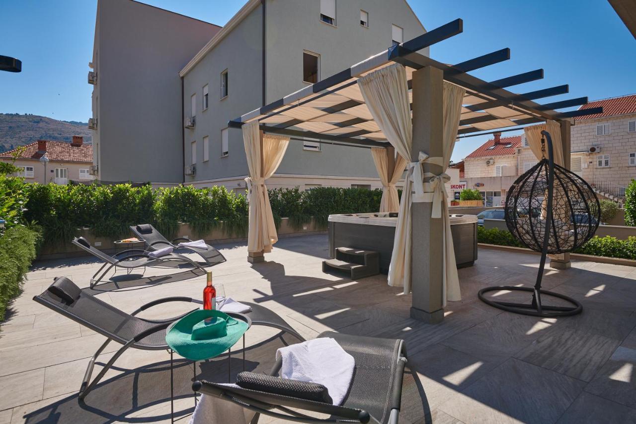 Family Apartment Dubrovnik - Private Jacuzzi Terrace, Private Parking Eksteriør bilde