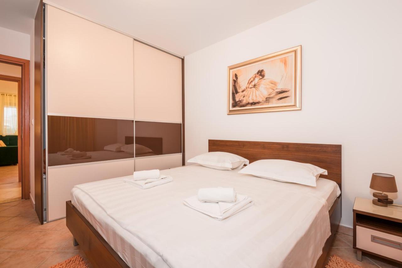 Family Apartment Dubrovnik - Private Jacuzzi Terrace, Private Parking Eksteriør bilde